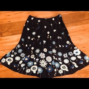 Beautiful floral dress barn skirt.